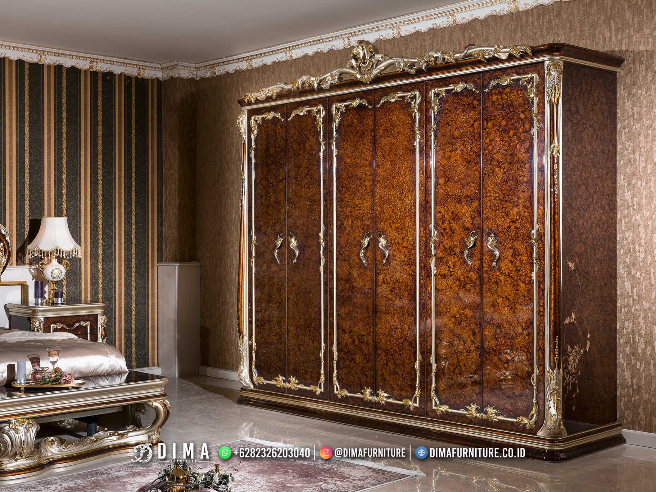 Best Promo Lemari Baju Mewah Jati Ukir Luxury Carlton Furniture Jepara TTJ-2518
