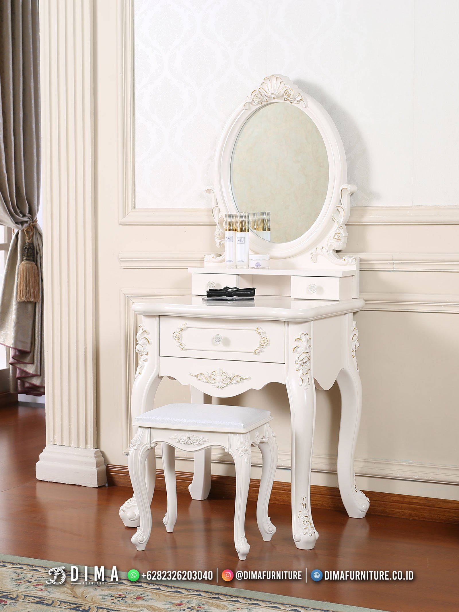 Meja Rias Minimalis Simple Warna Putih Ukir Klasik TTJ-2481