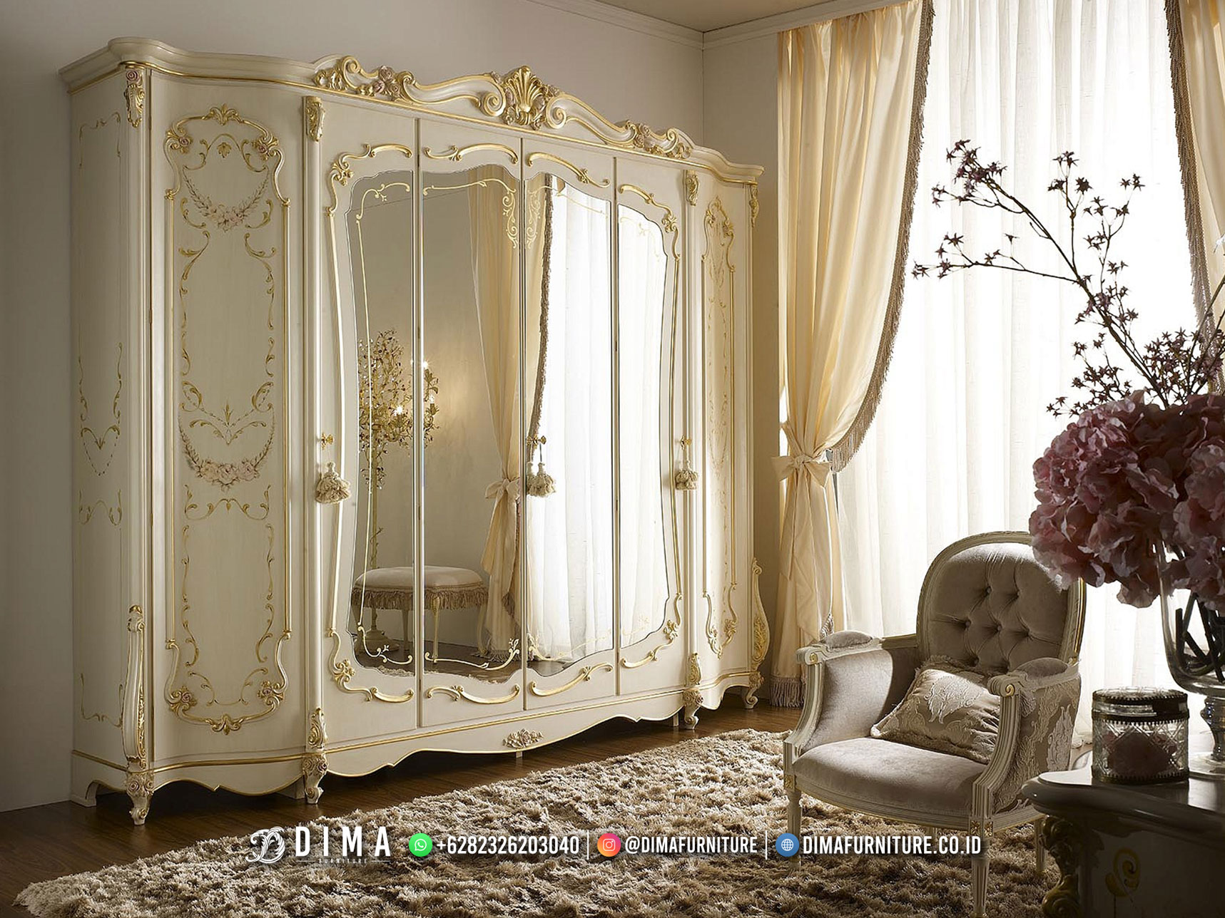 Harga Lemari Pakaian Mewah Kaca Luxury Carving Majestic Duco TTJ-2626