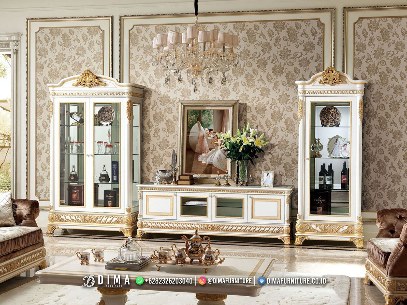 Lemari Hias Bufet TV Mewah Jepara Carissa Classy Italian TTJ2895